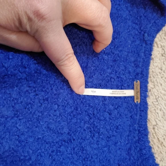 Alpaca And Acrylic Free People Cozy Blue Oversized V-Neck Sweater - Picture 6 of 12